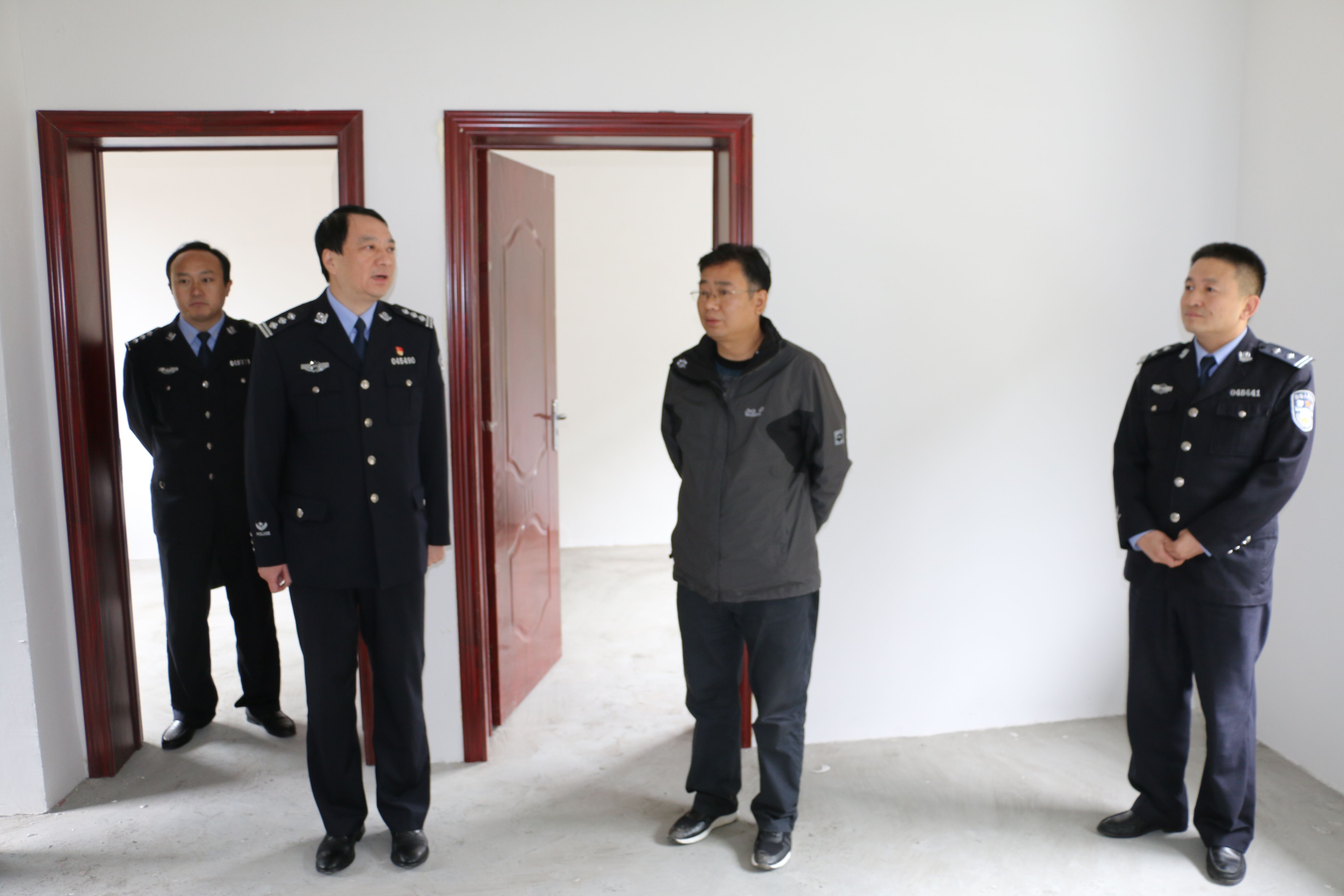 县领导调研竹坪联系村精准扶贫